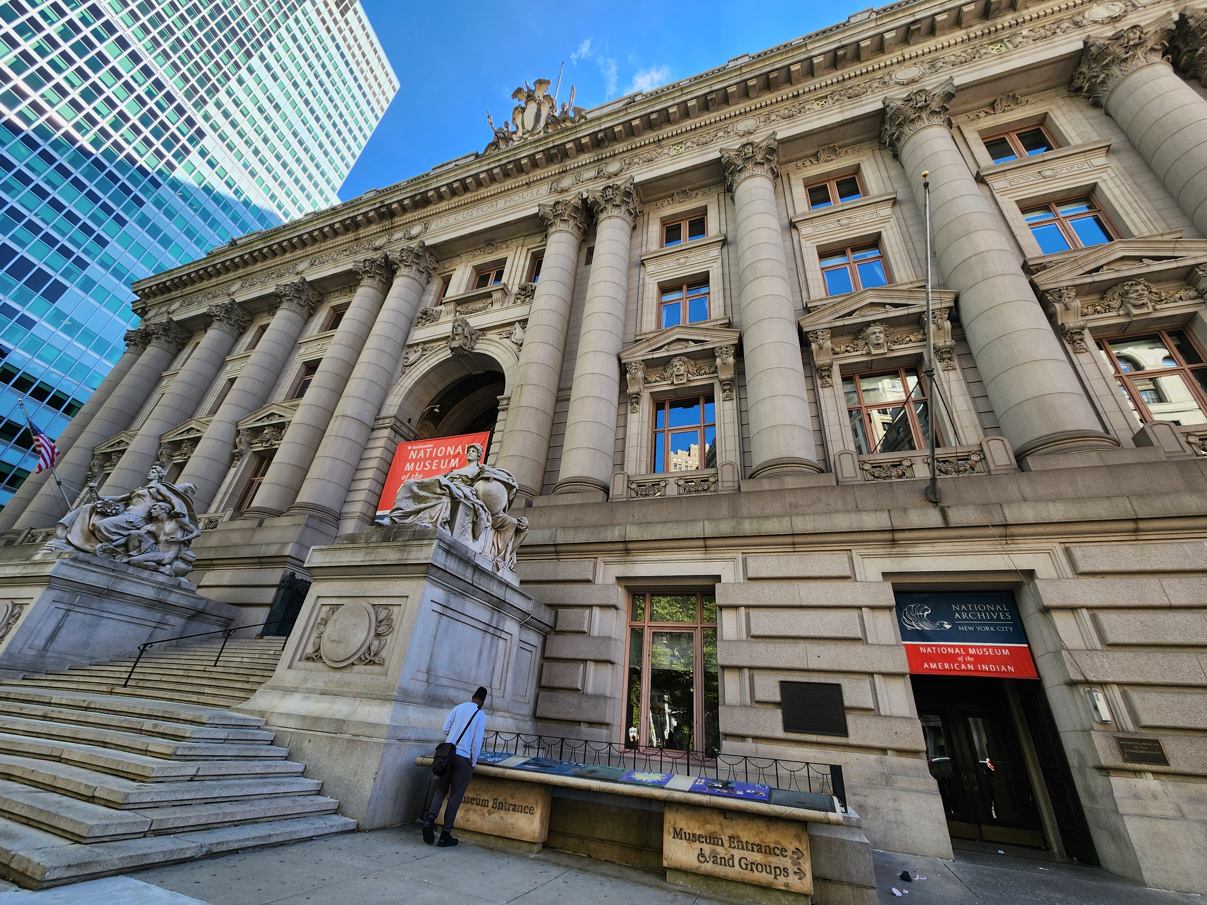 The Four Continents, Custom House
