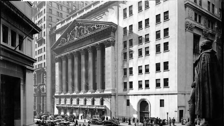 NYSE Building—a Roman temple with glass walls