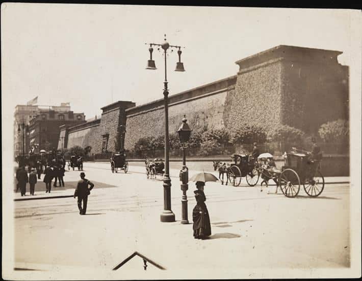 The Distributing Reservoir - An Egyptian Fortress on Fifth Avenue 1 citybeautifulblog.com the distributing reservoir an egyptian fortress on fifth avenue mny218878