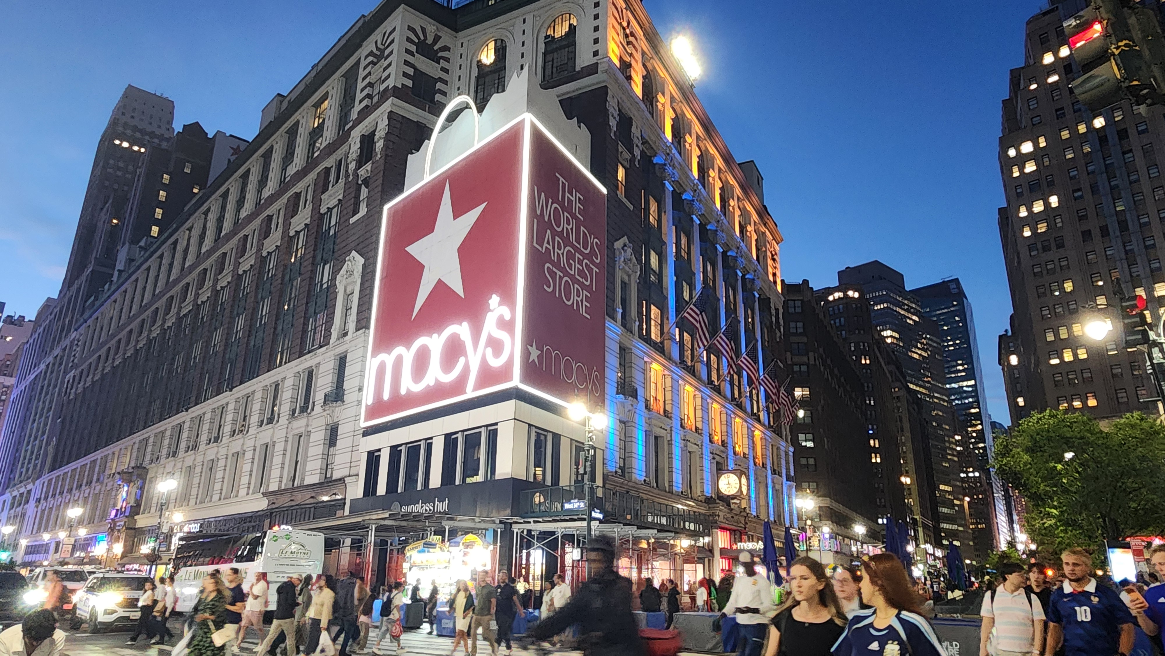 citybeautifulblog.com macys the largest store on earth 20260616 205738